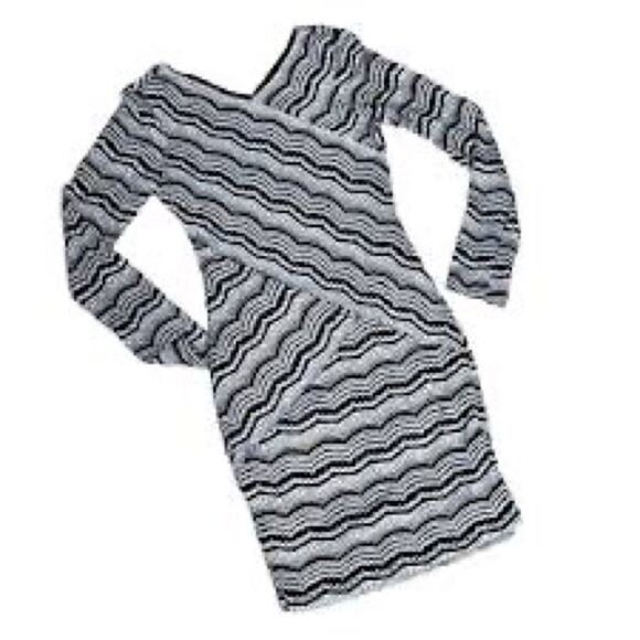 BCBGMAXAZRIA Black White Melysa Bodycon Knit Mini Dress Sz XS - Picture 4 of 10